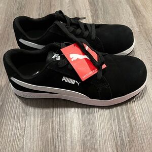 Puma Women's Black and White Sneakers